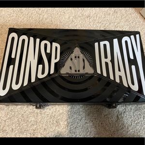 Jeffree Star x Shane Dawson Conspiracy palette